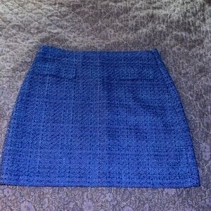 Loft tweed skirt with 2 pockets. Size 10